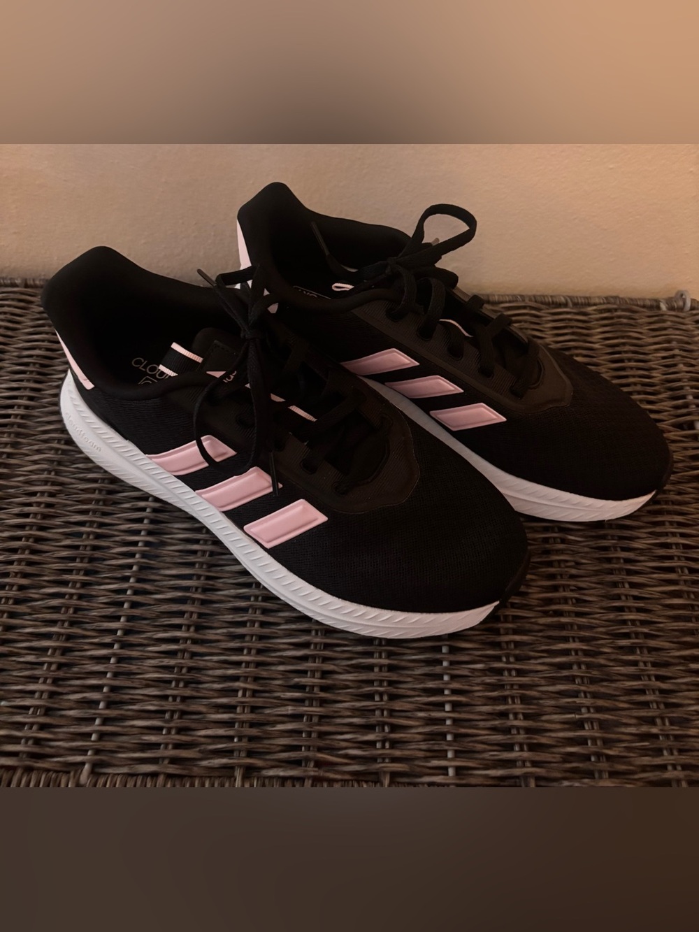 adidas Cloudfoam Black and Light Pink Women's Athletic Sneakers Sz 7.5